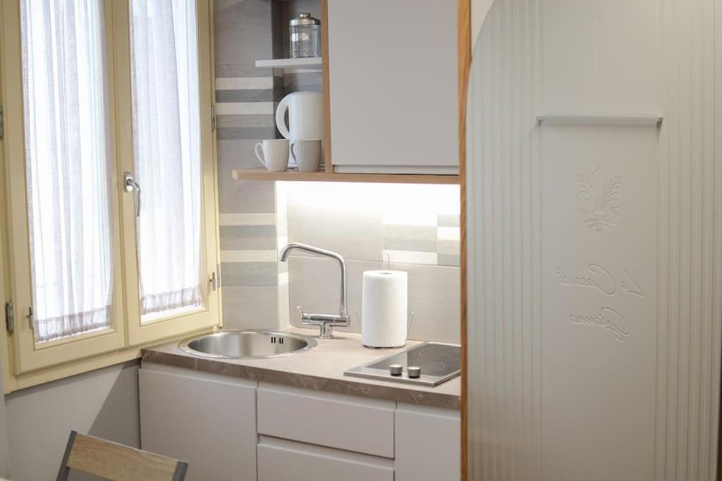 Keys Of Italy - Sgiuseppe 18 - Monolocale Intimo E Conveniente A Santa Croce Apartment Florence Luaran gambar